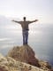 Lembro-me perfeitamente quando, aos vinte anos, em meu primeiro processo terap�utico, o psic�logo me disse que eu era a �nica respons�vel por meu sofrimento. Foi um verdadeiro choque, e eu senti muita raiva dele... veja mais.